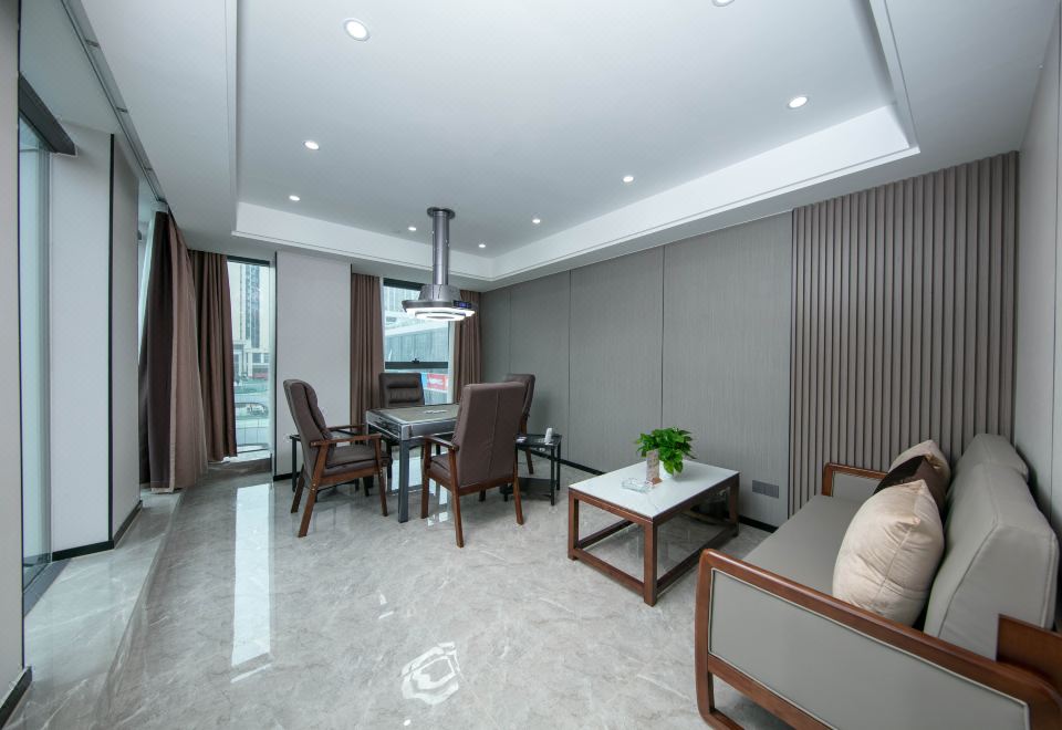 5. Chengdu ..