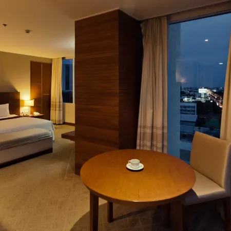 Sunee Grand Hotel and Convention Center