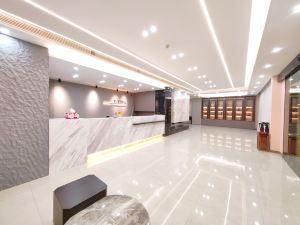 Elan Hotel (Lianyungang High Speed Railway Station Store)