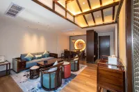 Luyin Homestay (Xiangyang Ancient City Branch)