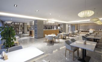 Starway Hotel (Taixing Wuyue Plaza Jichuan North Road)
