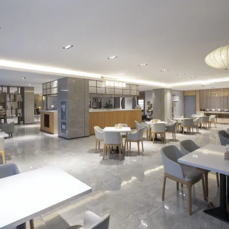 Starway Hotel (Taixing Wuyue Plaza Jichuan North Road)