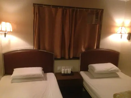 Oriental Pearl Hostel