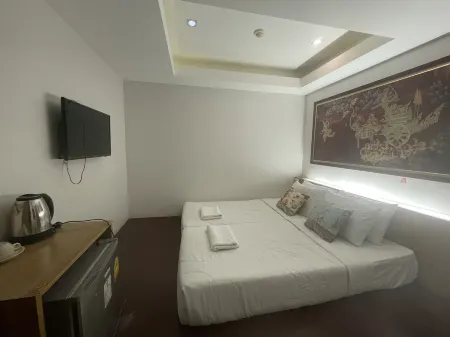 โรงแรมแลนด์มาร์ก ป่าตอง