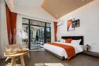 Kunming Tianma Mountain Resort mid-mountain private Tang hot spring Homestay