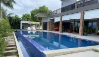 Neoteric Resort Hotel Hotels in Bekana Island