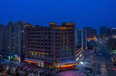Oasis Holiday Inn (Zhangye West high-speed rail station)