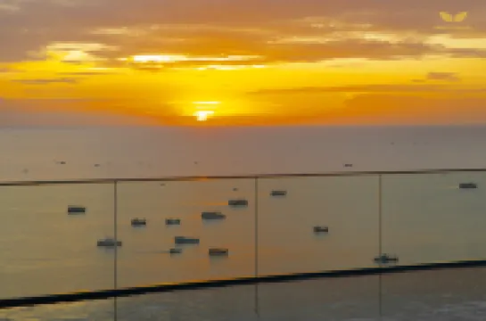 Venice Hotel Phu Quoc - Free Airport Shuttle & Sunset Town Tour