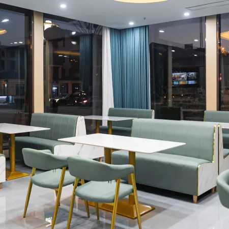 Xinghua Lingyue Hotel (Wuyue Plaza)