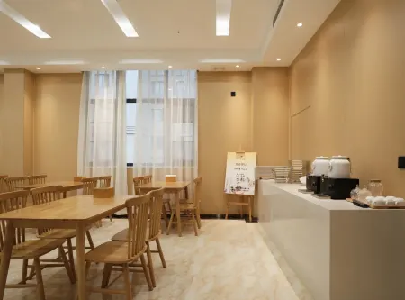 Lizun Haoting Hotel (Hebi Love City) Отели в г. Хэби