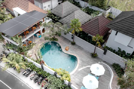 Ecozy Dijiwa Canggu Отели рядом с достопримечательностью «Villa Simona Oasis»