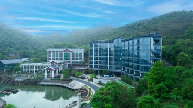 Hanshan se lake yunding resort (Fengshun Hotel, Meizhou)