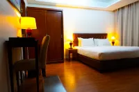 Hotel KBA Hotel berhampiran ကြေးသွန်း ဘုရား