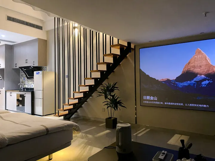 Sishi Apartment (Longyannan Road Food Street Branch Wanxiangcheng Shantou)