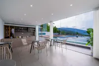 Hewan Mountain Retreat - bar