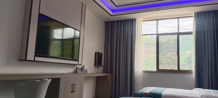 Yufeng cloud   building homestay Hotels in Luquan