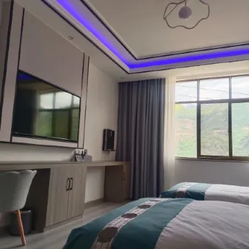Yufeng cloud   building homestay