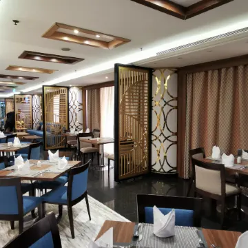 Vercure Jeddah Al Hamraa Hotel