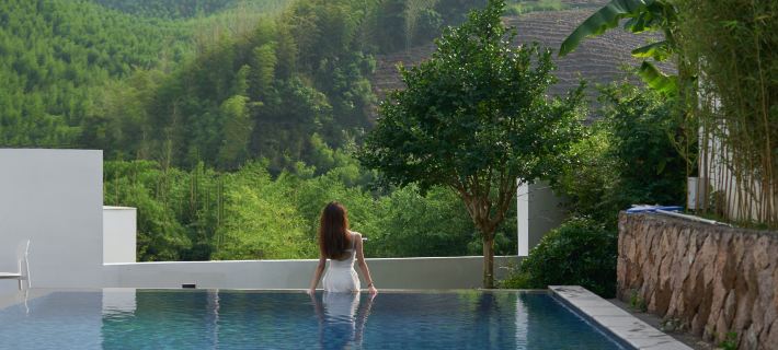 YUNXI Designer Hot Spring Homestay Hotels in Deqing