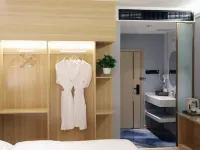 Xingzi Hotel (Maralbexi County Tuanjie West Road) Hotels in Maralbexi