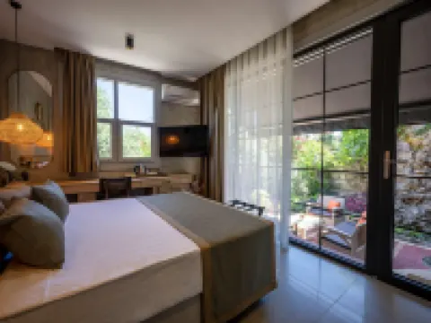 ルート ホテル カレイチ アンタルヤのホテル