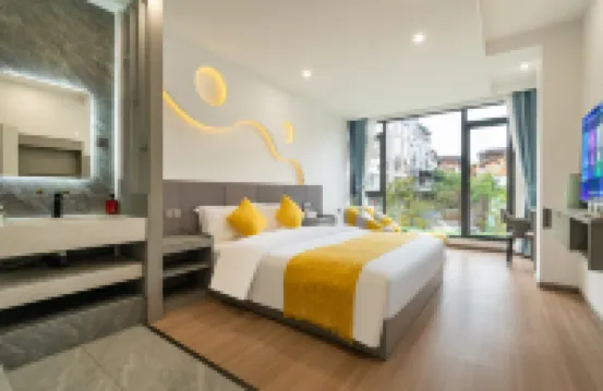 Libo Ancient Moon Residence (Xiaoqikong East Gate Store)