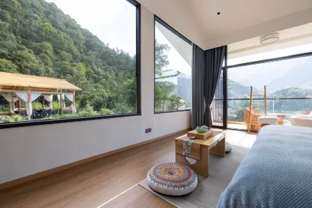 China Buyun Отели в г. Десин