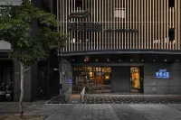 The Riverside Hotel - International Hotels in Kaohsiung Siaogang Airport