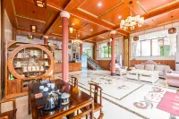 Queen's Mountain Oxygen Heart Valley Mountain Resort Hotels in Lianshan