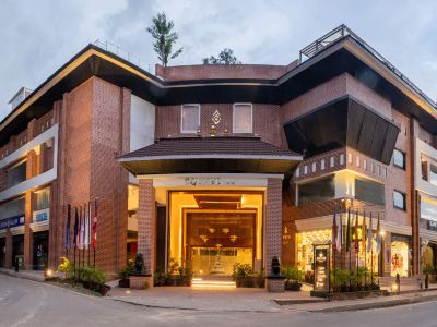 Square Hotel