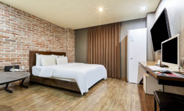 2. 파라다이스 호텔..