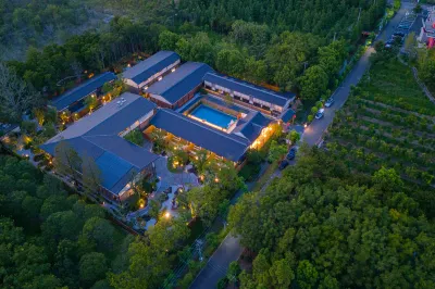 Floral Lux Hotel·Shanghai Bowu NAMIYA Private Tang Courtyard hotel Ξενοδοχεία στην πόλη Chongming Island, Changxing Island, Hengsha Island
