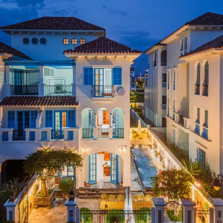 Phoenix Villas Sun Ha Long