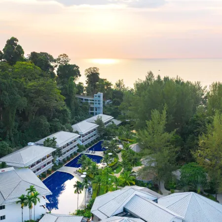 SENTIDO KHAO LAK Отели рядом с достопримечательностью «Мемориал Цунами»
