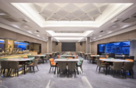 Universal international hotel (Guilin Liangjiang Sihu Elephant Trunk Mountain Branch)