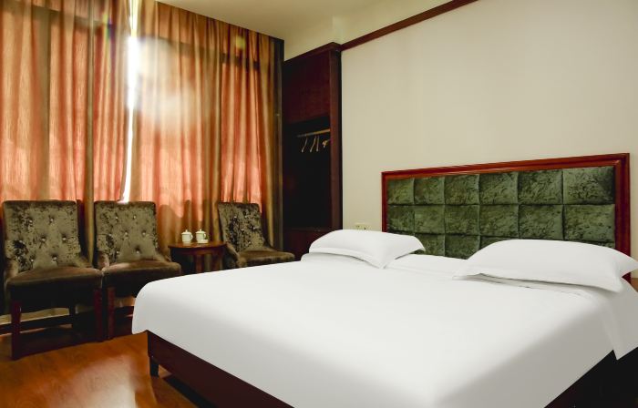 Yujie Business Hotel
