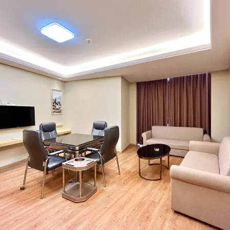 Leking Hotel (Anqing Tianzhushan Airport High speed Railway Station Store)