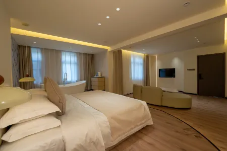 Fangchenggang Wanxiang Lumingsu Collection · Juzi Yunwan Отели рядом с достопримечательностью «Port of Fangcheng (Gangqu 16th Road)»