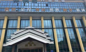 Palm Island Holiday Hotel