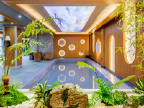 โรงแรมบ่อน้ำพุร้อนหมาชี่ เหลียงเฉิง อูลานกับ โรงแรมในเหลียงเฉิง