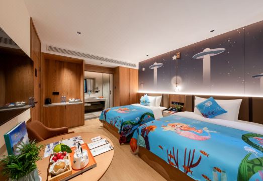 Lushan Hotel mountain view