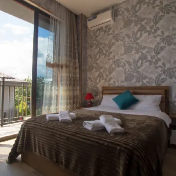 Prestige Guest House Отели в г. Кутаиси
