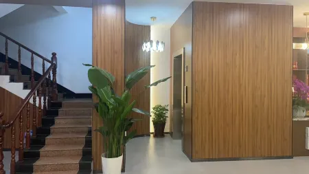 Guozhu Hotel Отели в г. Чжанпин