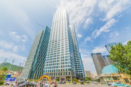 Dalian Xinghai Square Wufei · Scenic Apartment Hotel