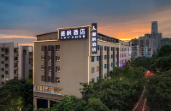 Lavande Hotel (Guangzhou Tianhe Shipai East Road Gangding Metro Station) Hotel berhampiran Jinan University Shaw Sports Complex