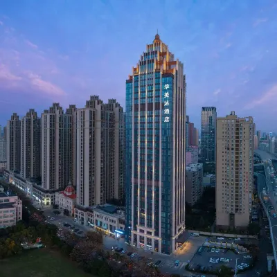 RAMADA Hotel (Wuhan University of Technology Street Entrance Branch) Hotels near Wuhan University of Technology (North Campus of Nanhu Campus)