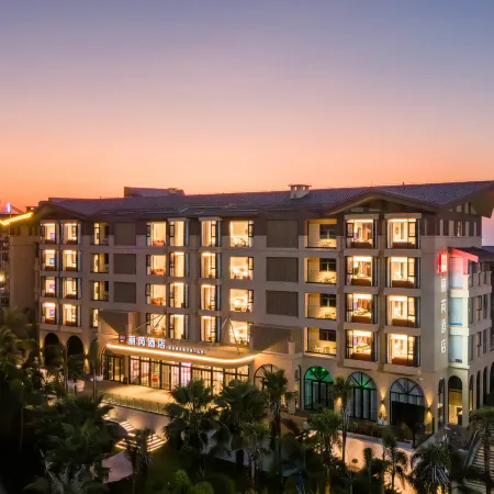Radisson RED Beihai Weizhou Island