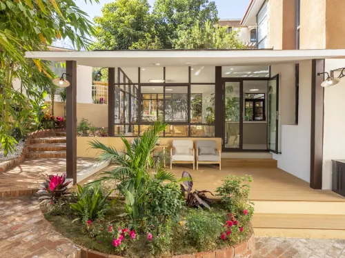 mi le chun hao shan ju hotspring hotel