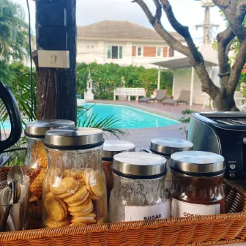 Anantaya Chiangmai Boutique Hotel Отели рядом с достопримечательностью «Храм Рампэнг»