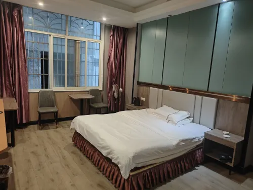 Nandan Hongda Hotel - Losmen